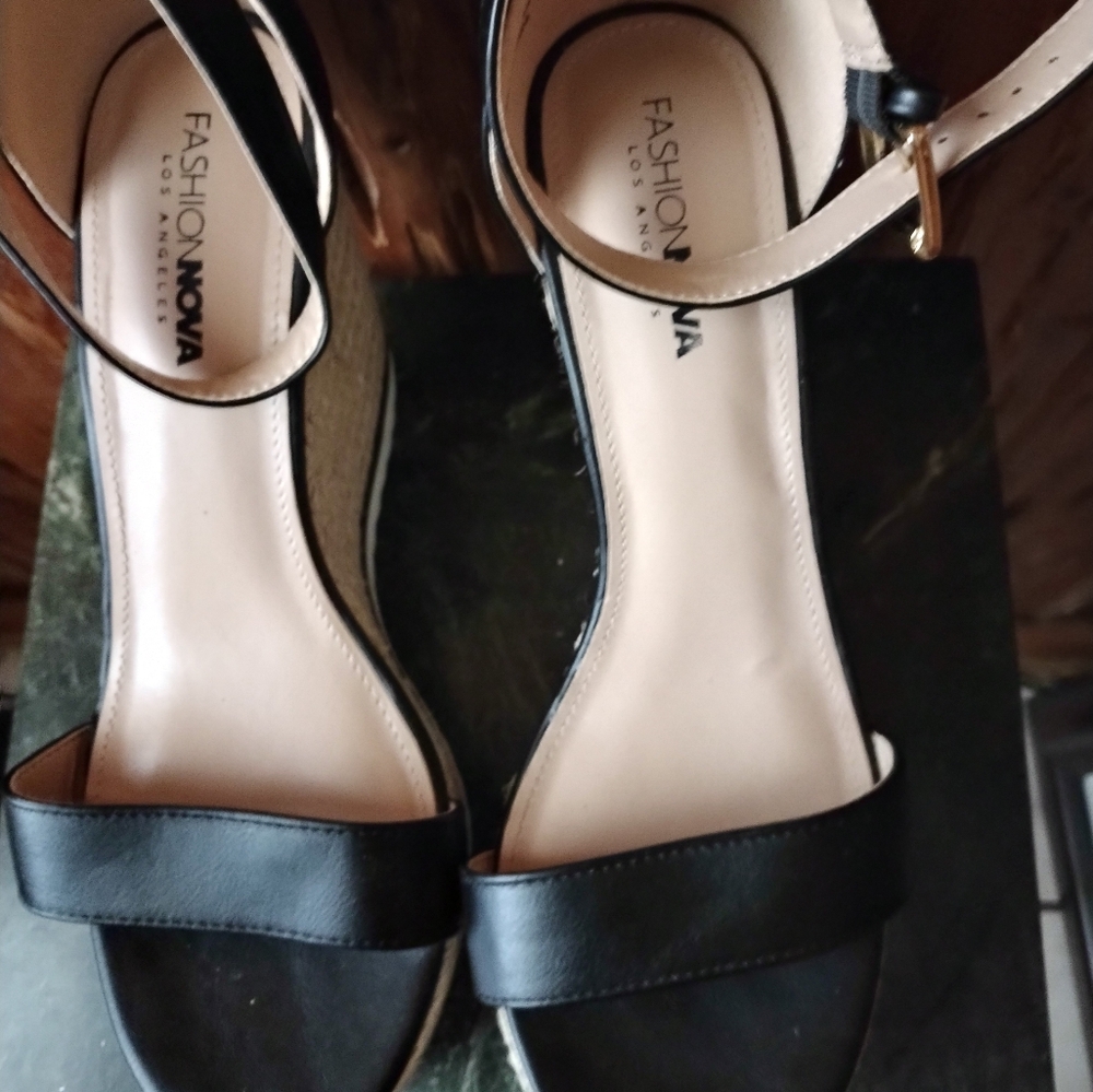 Black Strap Natural Woven Platform Wedge Sandal